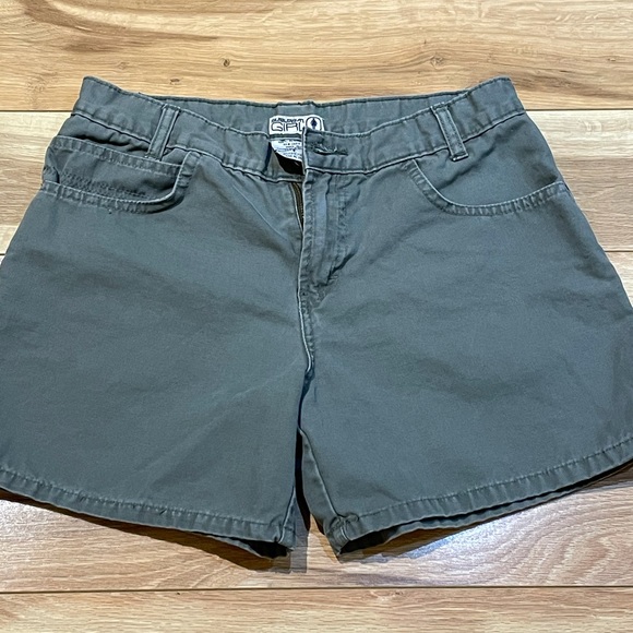 Shorts - Picture 1 of 4